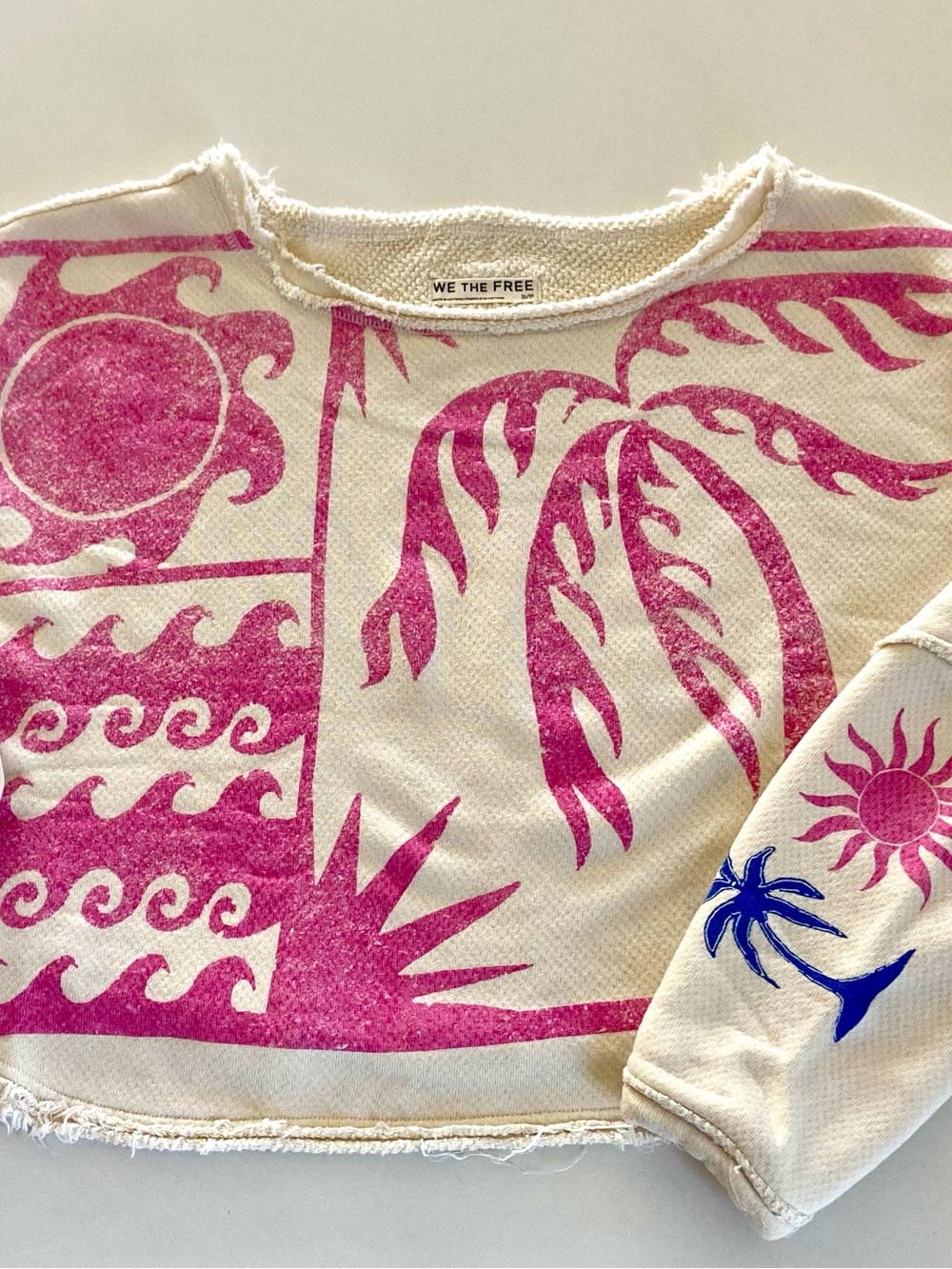 WE THE FREE Cream & Pink Palm Graphic Cropped Pullover 🌴 Small